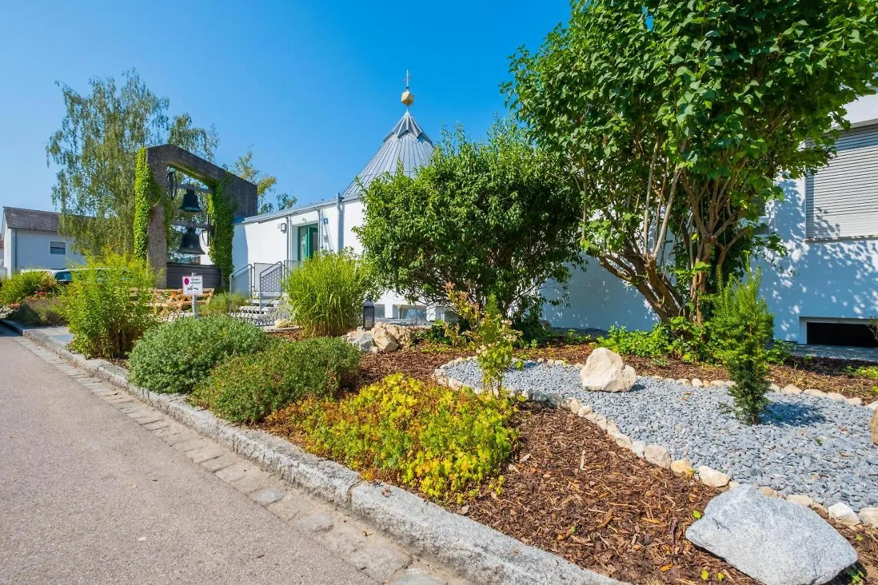 Dreamcation - Ehemalige Kirche & Souterrain Wohnung, 3D-Tour, Terrasse, Bbq, Kamin Kelheim
